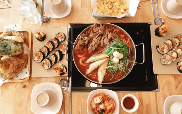 Young Dabang - Lẩu Tokbokki Hàn Quốc