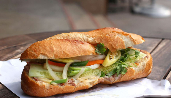 Bánh mì chả lụa