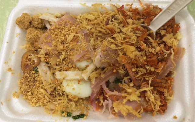 Xôi Mặn - Vỉa Hè Nguyễn Tri Phương
