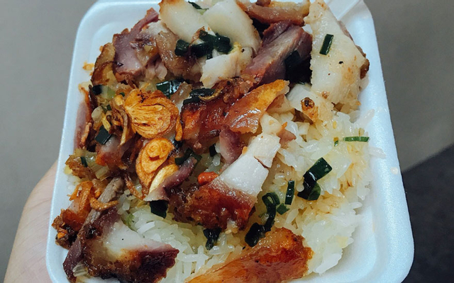 Xôi gà xé không da giòn (phần lớn)