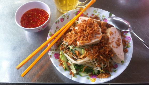 Bánh ướt chả bò