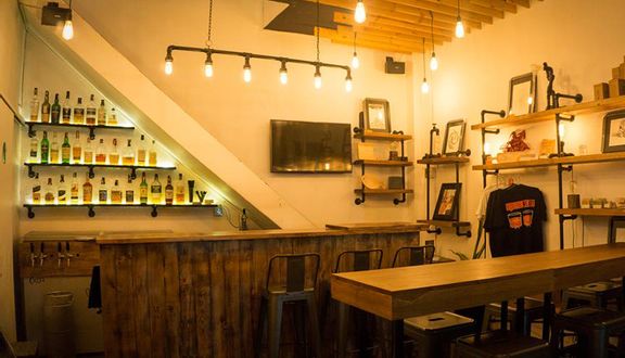 Whiskey & Wares