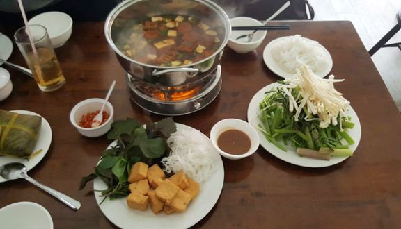 Bún chả giò