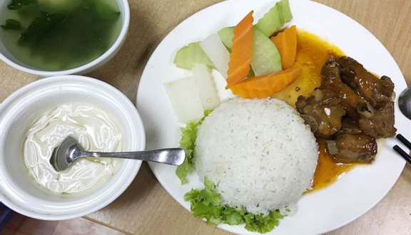 Cơm Cá Ngừ Kho Thơm