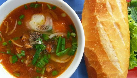 Mì Trứng Bò Kho