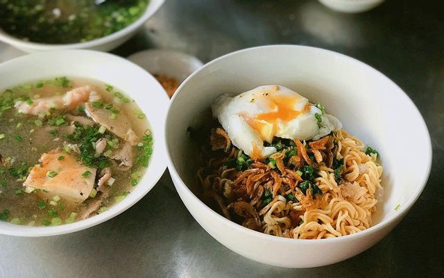 Mì trộn muối tiêu