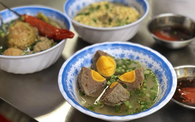 Út Nga - Hủ Tiếu Bò Viên