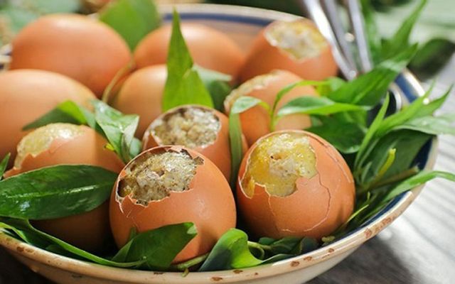 Trứng vịt lộn luộc