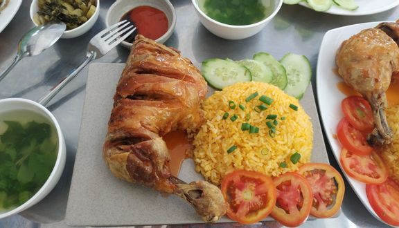 Cơm Chiên Ngũ Sắc