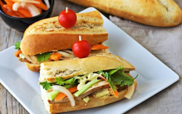Tùy Duyên - Bánh Mì Chay