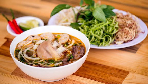 Bún Bò Bắp Hoa