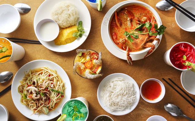 Gỏi Trái Cây Chả Lụa