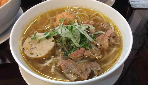 Bún chả không là chả