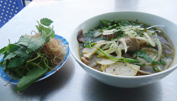 Bún bò lớn