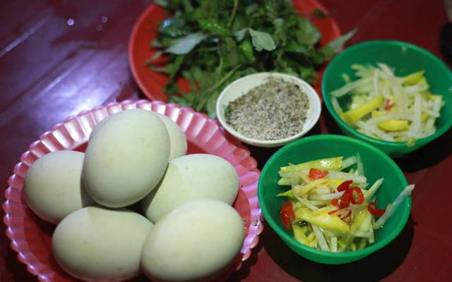 Trứng Vịt Lộn