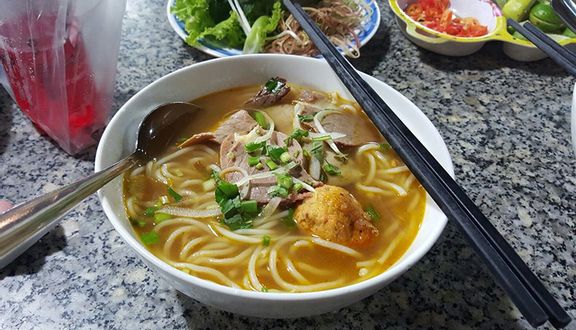 Bún bò sông hương đặc biệt
