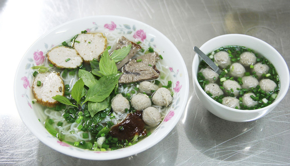 Bún bắp bò (tô đặc biệt)