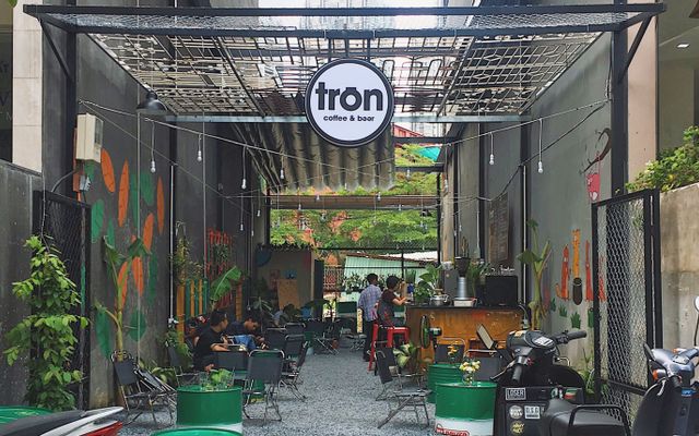 Tròn - Coffee & Beer