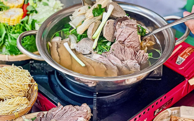 Lẩu lớn