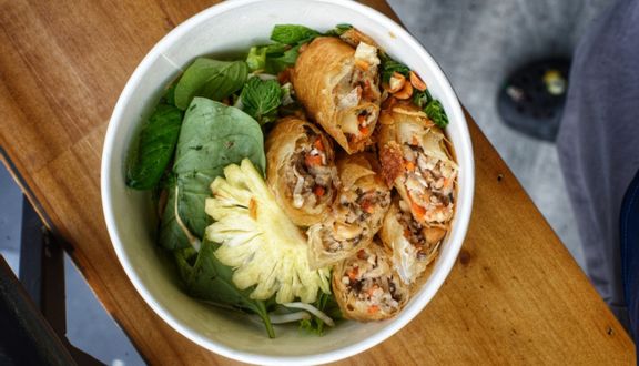 Bún chả giò
