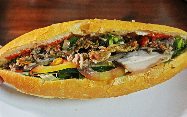 Bánh Mì Ba Lẹ Lầu 7