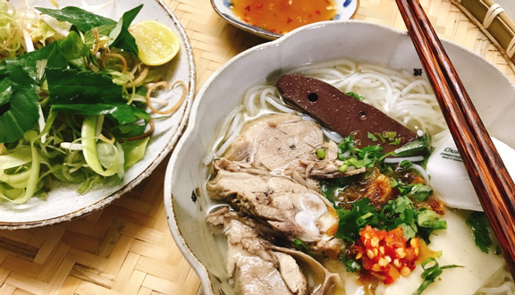 Huyết thêm (Bánh canh cua đồng-tôm mực, Bún riêu)