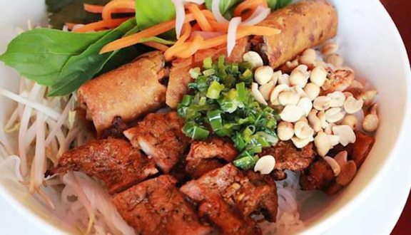 Bún Chả Giò