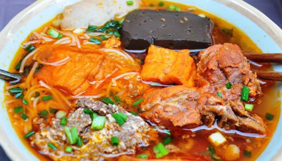 Canh Bún ( Có Giò Hoặc Xương ) + Coca/7 Up/Xá Xị