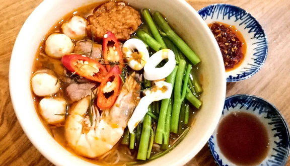 BÚN RIÊU ĐẶC BIỆT ( CUA ĐỒNG + CHẢ TÔM)