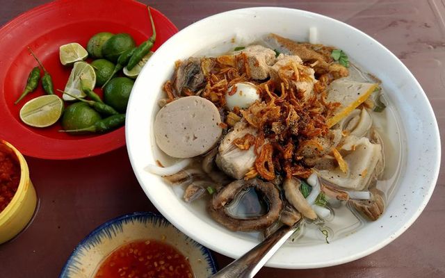 Bánh Canh Lòng Cá & Trứng Cá