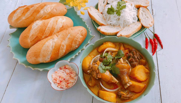 BÒ KHO BÁNH MÌ