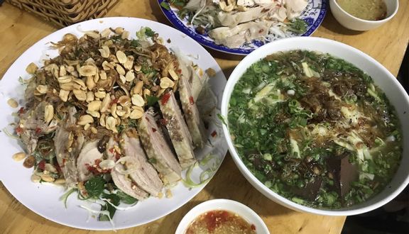 Gỏi vịt nửa con