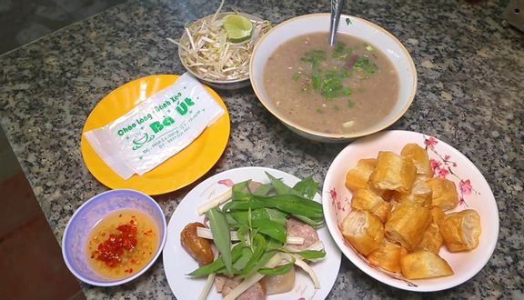 Cháo lòng tô đầy đủ