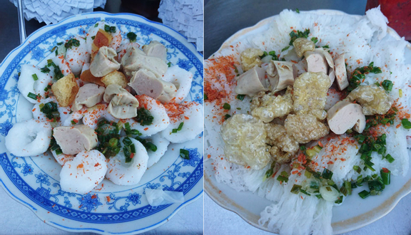 Bánh Bèo Chén Vỉa Hè