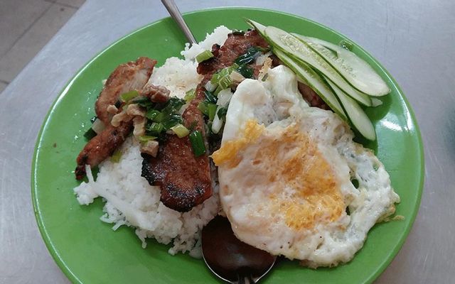 Ba Khánh - Quán Cơm Bình Dân