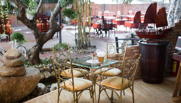 Armenia Restaurant & Coffee