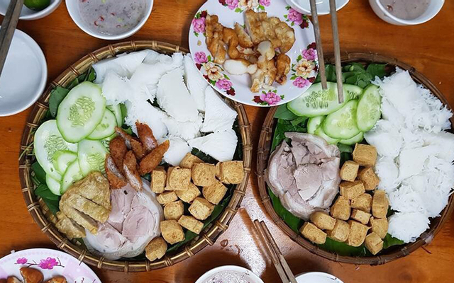 Bún đậu chả cốm