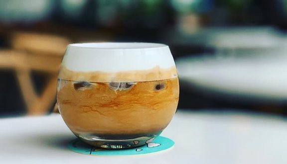 Tiệm Cafe Của Hoa Nhí
