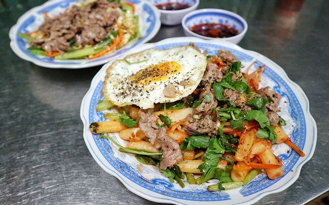 Tí Bu - Mì Gói & Nui Xào Bò