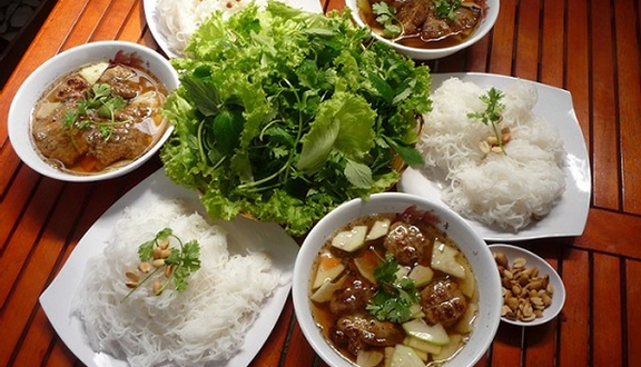 Thùy Trang - Bún Chả Hà Nội