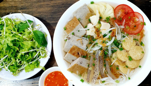 Combo 2 (1 Bún Cá Cô Hai + 1 Siêu Phẩm + 1 Nem Nướng + 2 Nha Đam / Coca tuỳ chọn)