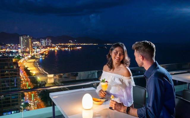 Altitude Rooftop Bar
