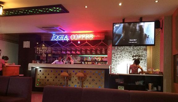 Thiên Phú LoGia Coffee & Restaurant
