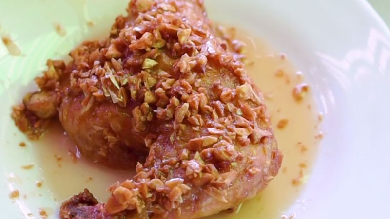 COMBO 5: 2 Cơm gà xối mỡ + 1 Mirinda đá me