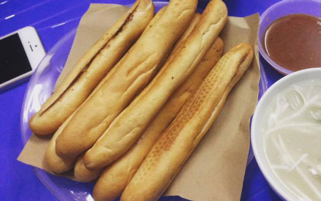 5 chiếc bánh mì cay