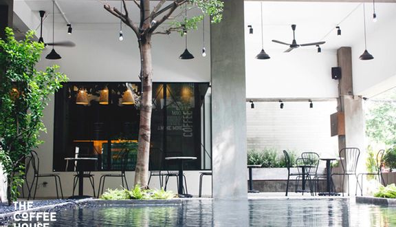 The Coffee House - Bàu Cát