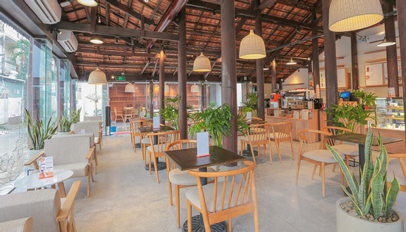 The Coffee House - 487 Phan Văn Trị