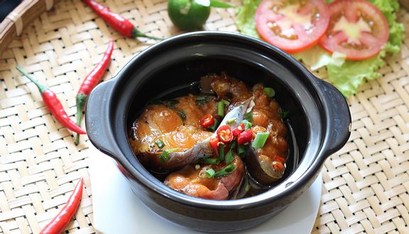 Combo gà sả ớt + đậu hủ chiên + hủ canh rong biển
