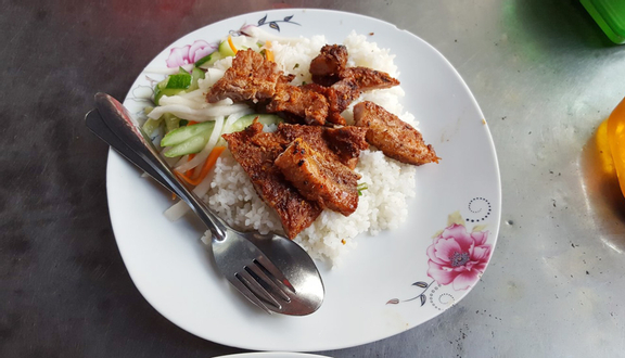 Cơm sườn cốt lết