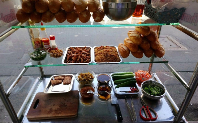 Bánh Mì Bì Chay